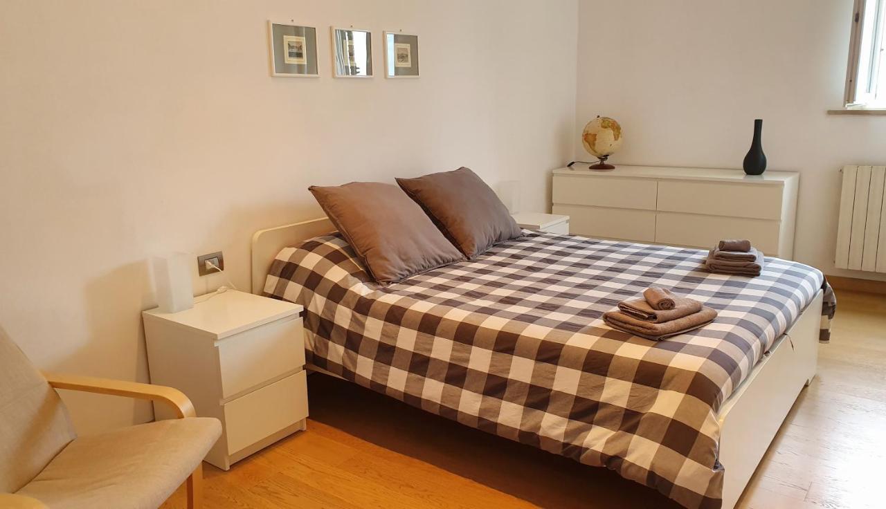Almare - Sea Front Apartment Livorno Luaran gambar